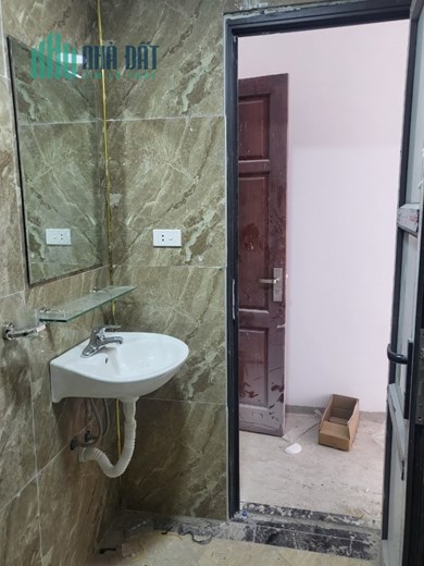 CẦN BÁN NHÀ HOÀNG HOA THÁM, 6 TẦNG, THANG MÁY, 4.85 TỶ.
