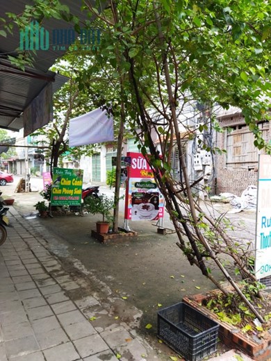 Chính chủ cần bán kiot ( kiot 50 năm) có sẵn nhà Thuộc Chợ Yên Hoà - P.Thọ Xương - TP Bắc Giang.