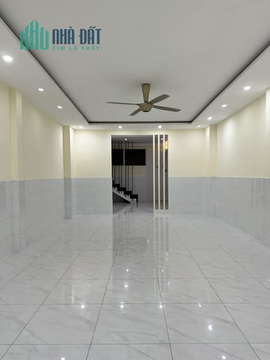 Bán nhà chính chủ  Q3, 30m ra MT Trần Quang Diệu, 3 tầng, 68m2 chỉ 8 tỷ