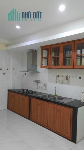 Bán nhà chính chủ  Q3, 30m ra MT Trần Quang Diệu, 3 tầng, 68m2 chỉ 8 tỷ