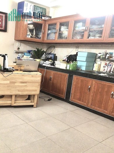 Bań nhà hẻm 5m đường Thành Mỹ, P8, Tân Bình, 50m2, 5 tầng, giá rẻ.