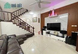 Cần bán gấp nhà mặt phố Lương Thế Vinh, nhà 2 mặt tiền, mặt tiền khủng