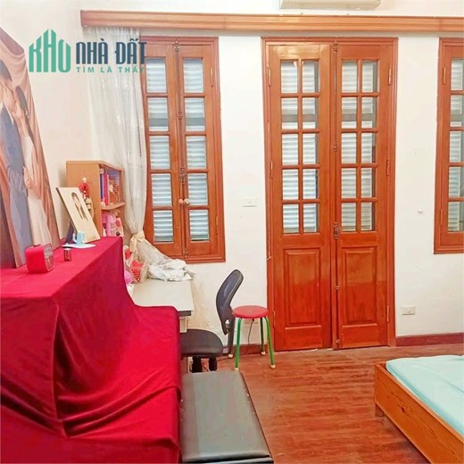 Bán nhà phố Trần Duy Hưng, Cầu Giấy, kinh doanh ô tô tránh, DTSD 40m2 x 5 Tầng, MT 5m. Thửa vuông.
