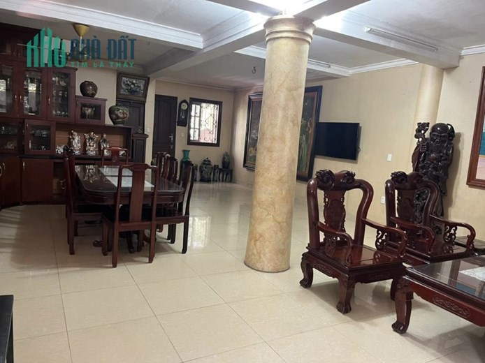 ÂU CƠ – Dân xây, 5 phòng, 10m Ô tô đua, Giá bay nhanh 6.2 Tỷ