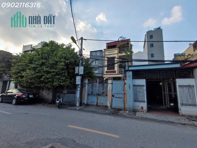 Bán đất phố Tư Đình, Cổ Linh, Long Biên, ô tô vào nhà, đường thông. 65m2 giá 6 tỷ