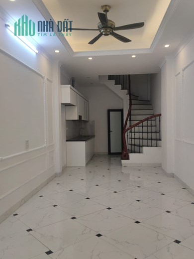 NGHI TÀM – Dân xây, 5 ngủ, Ô tô đua 10m, Giá bay nhanh 6.3 Tỷ