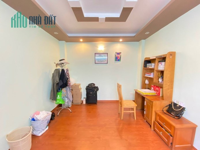 Bán nhà Xuân La, ô tô vào nhà 65m2, 7T, 4.5m, 11.8 tỷ, Tây Hồ.