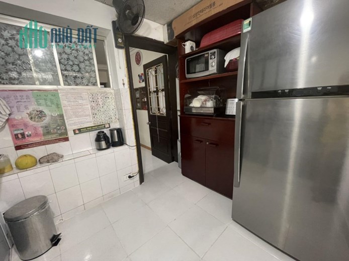 💥Tầng 2 tập thể Nghĩa Tân 60m 2PN, vài bước ra Ô tô, khung cột cực chắc, 1.8 tỷ💥