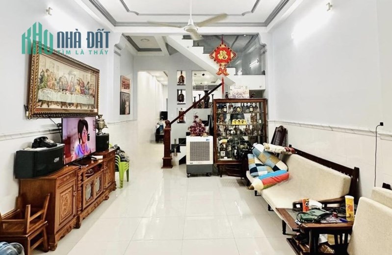 TÂN PHÚ NGÃ GÒ DÂU- TSN -HXH SÁT MẶT TIỂN - NHÀ ĐẸP Ở NGAY NHỈNH 12 TỶ