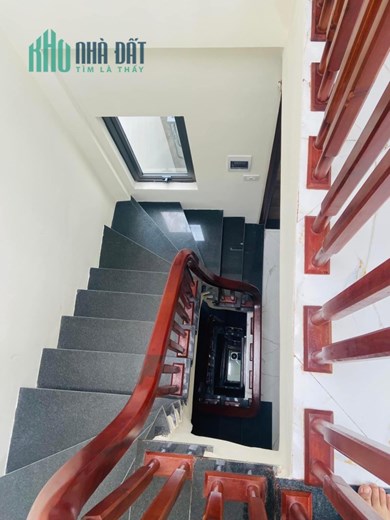 Bán nhà Minh Khai 56m 5t 4.8 tỷ, nhà mới, ngõ thông, gần Times City