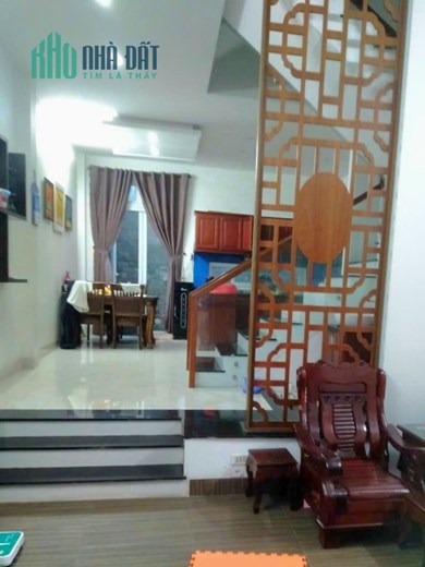 ♥Nhà Kiệt 7m cách MT CMT8 20m, 70m2 3 tầng đẹp
