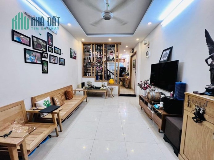 Bán Nhà Đường Láng 46m2 x 6 tầng, 6 phòng, ô tô đỗ cửa dừng đỗ, nhà mới ở ngay, ngõ nông rộng, giá