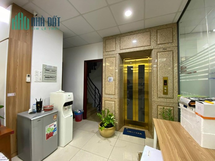 TOÀ NHÀ VĂN PHÒNG, 8 TẦNG, GẦN CÁCH MẠNG THÁNG 8, 2 MẶT TIỀN KINH DOANH, 59 TỶ