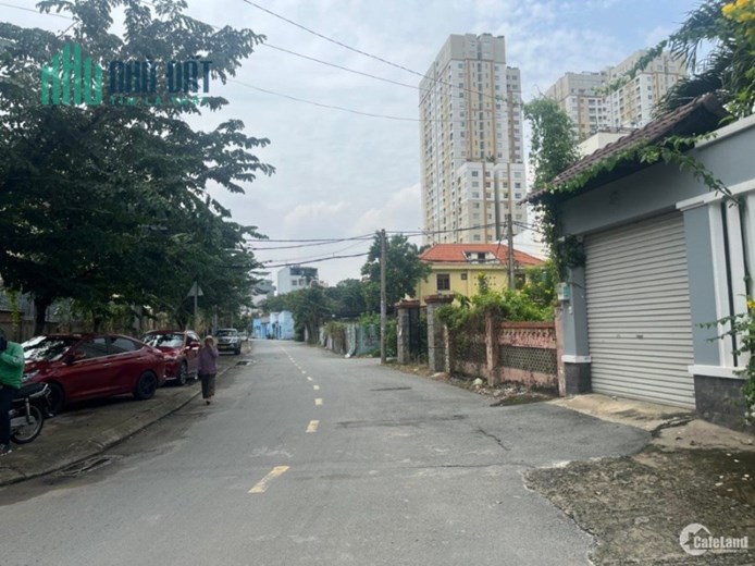 Chính chủ bán nhà Thảo Điền đường 64 giá 14ty9. LH : 093 273 8182