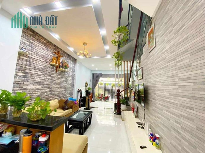 Bán nhà đẹp 3 tầng, 5x18m, HXH gần Ngã Tư Vườn Lài, An Phú Đông, Quận 12