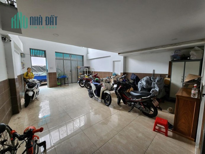 Bán CHDV ĐƯỜNG số 4 Phường 16 Q.GV, 5 tầng, Đường 3m, giá giảm còn 8.5 tỷ