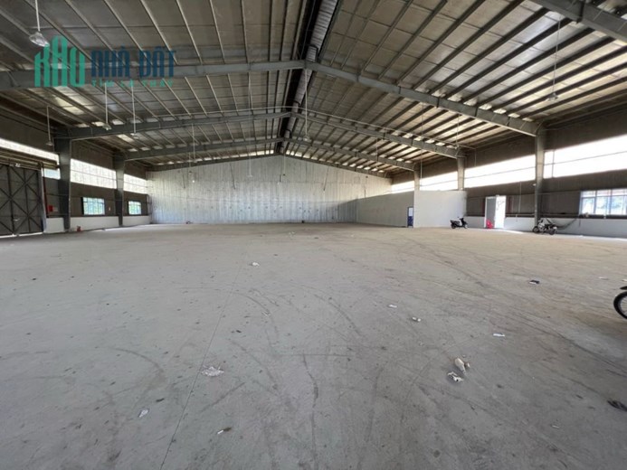 CHO THUÊ KHO XƯỞNG 3.600m² và 1.800m² CÓ PCCC - ĐIỆN 3 PHA - LỘ CONTAINER