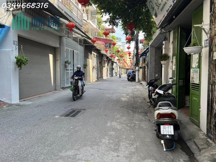 Bán nhà ngõ 109 Nguyễn Sơn, Long Biên, ô tô cách nhà 10m, 32m2, 5 tầng, giá chào 3.9 tỷ
