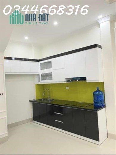 Bán nhà ngõ 109 Nguyễn Sơn, Long Biên, ô tô cách nhà 10m, 32m2, 5 tầng, giá chào 3.9 tỷ