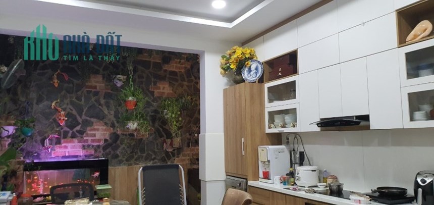 Bán nhà Mặt tiền đường Chợ Lớn - ngay Hậu Giang - Quận 6, 4.5x16m, 4 T - 5pn, 13.6 tỷ.