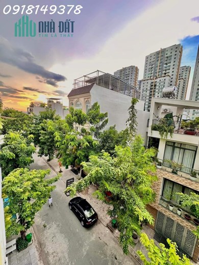 DT 72m2  - DT Sàn 250m2 - 1 Phòng Khách + 5 Phòng Ngủ - Nhà mới Vào Ở Ngay Khu Phú Mỹ Hưng Quận 7