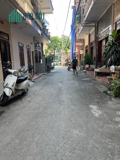 Bán Đất  Phố Sài Đồng , Long Biên . Diện Tích 71,3M x MT 5M . Phân Lô . Ô Tô Vào Đất . Giá 5.7 Tỷ