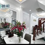 PHÂN LÔ NGUYỄN VĂN HUYÊN CẦU GIẤY - Ô TÔ TRÁNH DỪNG ĐỖ NGÀY ĐÊM - 7 TẦNG THANG MÁY - DÒNG TIỀN TỐT