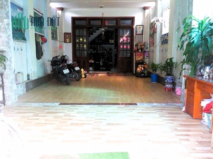 Cho thuê mặt bằng đường 9 Linh Trung