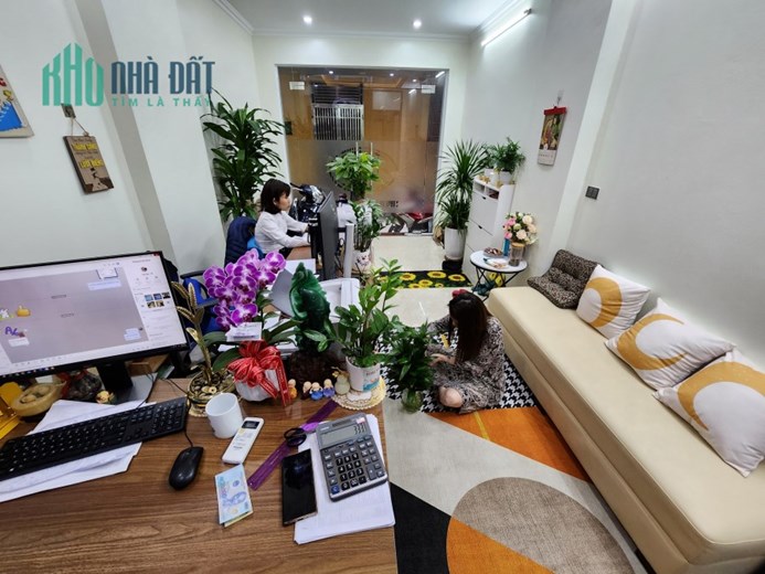 Chính chủ cần bán nhà tại Đường Trương Định, Phường Thịnh Liệt, Hoàng Mai, Hà Nội.