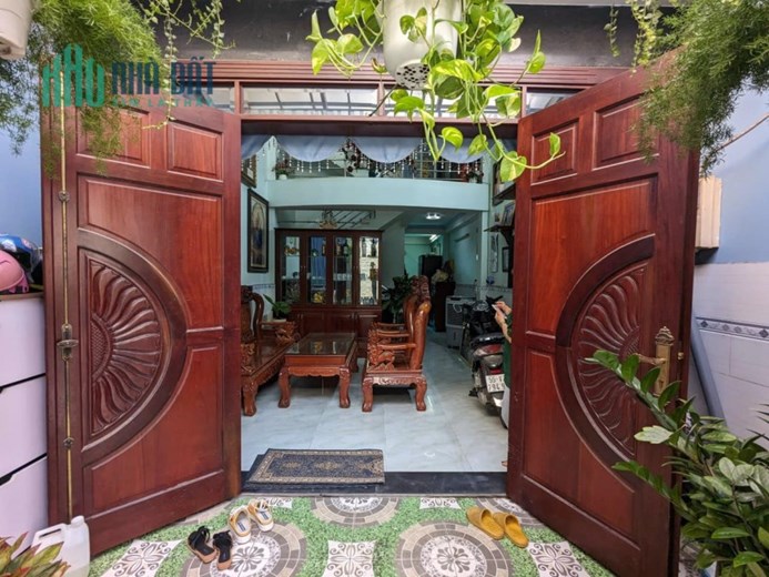 Bán nhà Thống Nhất, 4x14m, 5 tầng hẻm xe hơi, vuông A4, không lộ giới chỉ 5.x tỷ
