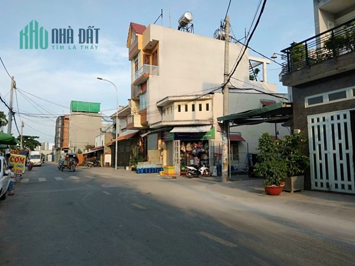 Bán nhà mặt tiền Bình Thành 130m2 ngay chợ Bình Thành buôn bán sầm uất ngày đêm.