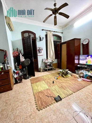 Bán Căn Biệt Thự Ngõ 279 Phố Đội Cấn 119m2 x 3 tầng, 5 phòng ngủ đầy đủ công năng, ở sướng, hưởng