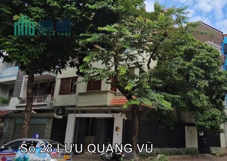 Cho thuê nhà số 28 - Căn góc, ngã tư đường đôi phố Lưu Quang Vũ
