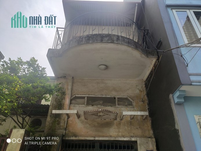 Bán đất Vĩnh Hưng, Hoàng Mai, tặng nhà 2 tầng, phân lô ô tô vòng quanh 42 m2, 5 tỷ 400