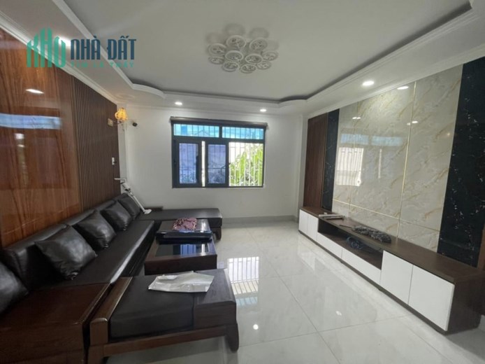 MẶT TIỀN ĐƯỜNG 10M THẠNH LỘC QUẬN 12 - KHU PHÂN LÔ, 4 TẦNG - VỊ TRÍ ĐẸP PHÙ HỢP KINH DOANH.