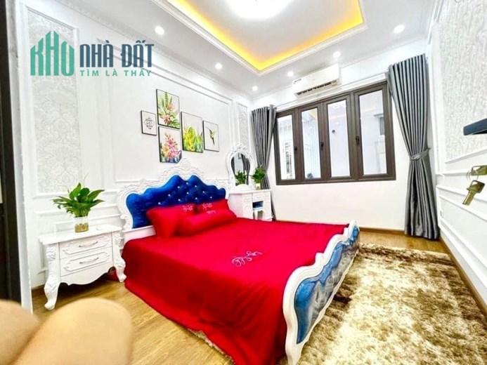 Bán nhà Đặng Tiến Đông 35m2 x 4 tầng, mt 4.6m, ngõ rộng nông, gần phố, nhỉnh 5 tỷ