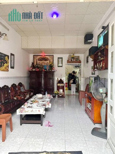 Nhà bán 46m2 hẻm thông Bùi Minh Trực P5Q8- Giá: 4tỷ1 (TL)