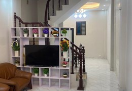 Cho thuê nhà, VP, KD, 50m2, 4T, 5N, đủ đồ. 20 tr, Cầu Giấy.