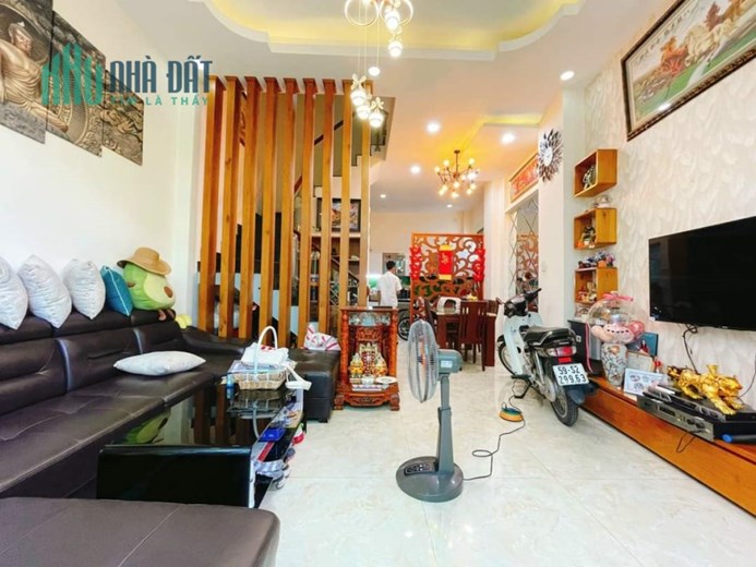 NHÀ BÁN HXT - DÂN TRÍ TỐT - SỔ ĐẸP NỞ HẬU TÀI LỘC.