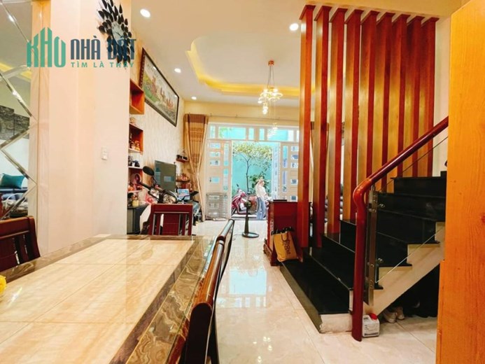 NHÀ BÁN HXT - DÂN TRÍ TỐT - SỔ ĐẸP NỞ HẬU TÀI LỘC.