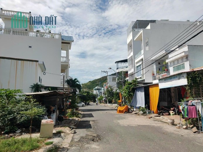 BÁN ĐẤT TẶNG NHÀ GẦN BIỂN NHA TRANG KHÁNH HÒA