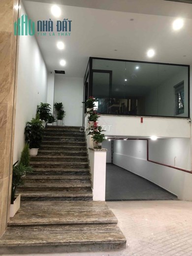 Chính chủ cho thuê sàn văn phòng toà nhà mới hoàn thiện 7 tầng tại Thái Hà, Đống Đa, Hà Nội.