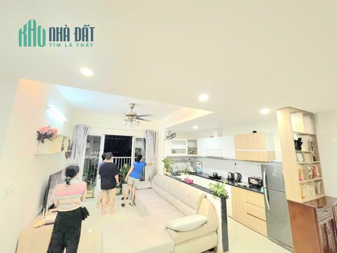 Bán CHCC Jamona City 73m2, giá chỉ nhỉnh 2 tỷ.