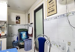 Bán Nhà Mặt Tiền Nguyễn Trung Trực Quận Bình Thạnh. DT: 215m2. LH: 0932155399.