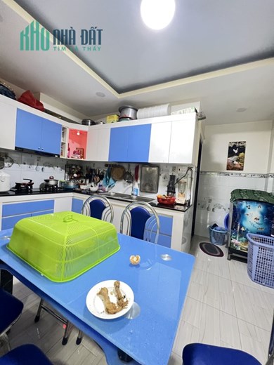 Bán Nhà Mặt Tiền Nguyễn Trung Trực Quận Bình Thạnh. DT: 215m2. LH: 0932155399.