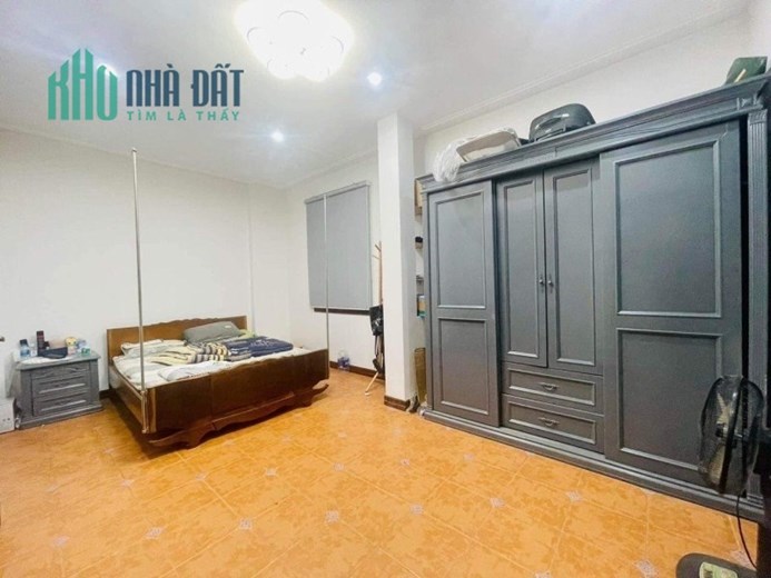 BÁN GẤP SIÊU PHẨM LÔ GÓC KIM NGƯU - Ô TÔ ĐỖ CỬA - KINH DOANH ĐƯỢC - CÁCH 15M RA MẶT PHỐ - GIÁ CHỈ