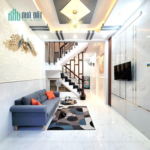 XE HƠI ĐỖ CỬA - NHÀ MỚI TINH ĐẸP LUNG LINH - FULL NỘI THẤT - CÁCH MẶT TIỀN 30M - 28M - 2 TẦNG - CHỈ