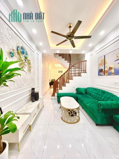 Bán nhà khu Văn Miếu 35m2 5 tầng, 5m ra oto, 3 bước lên phố, 3.6 tỷ