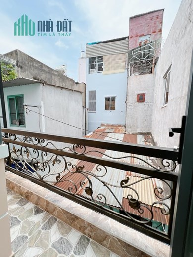 Nhà Nguyễn Khoái ĐẸP LUNG LINH cách HXH 25m, 21m2, 2T, SHR, 2.85 tỷ.
