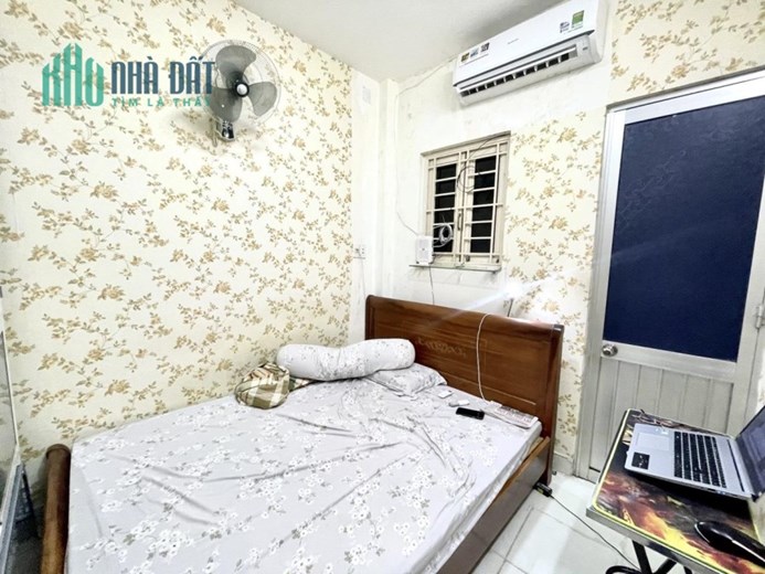 CHỈ 2 TỶ NHỈNH CÓ NHÀ SÁT  HXH TRẦN KHẮC CHÂN QUẬN 1- 4.2x5m- 4 TẦNG - 3 PN